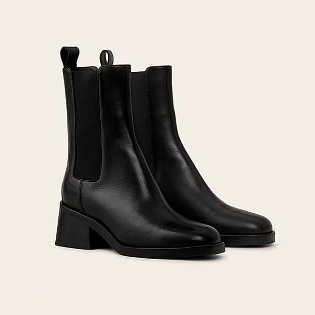 Botas negras con tacón cuadrado de Ba&sh.