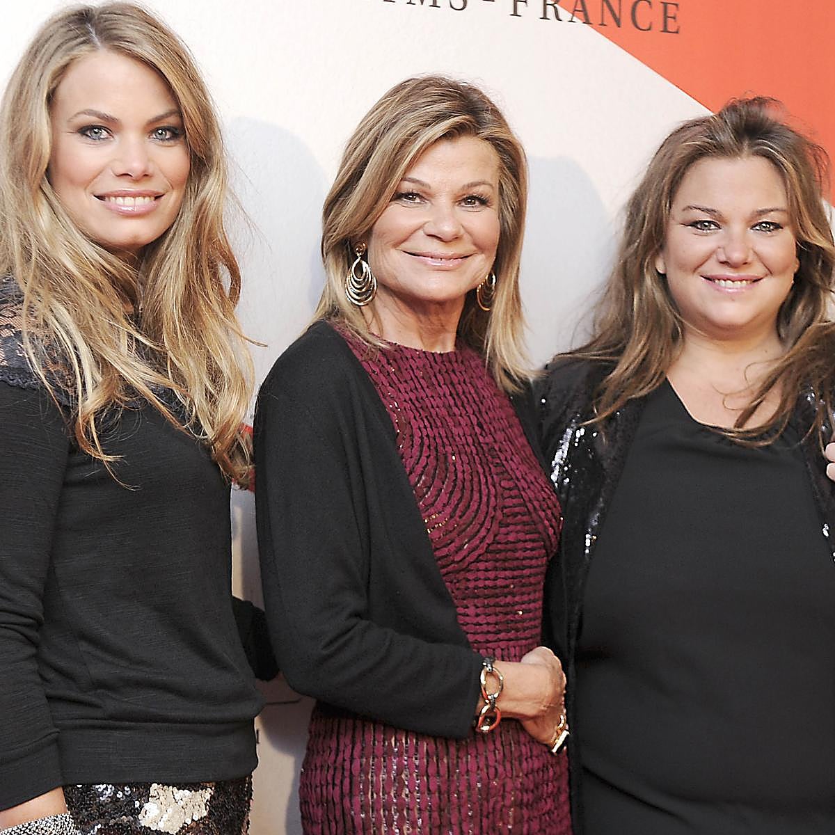 Cari Lapique con sus dos hijas, Caritina y Carla Goyanes.