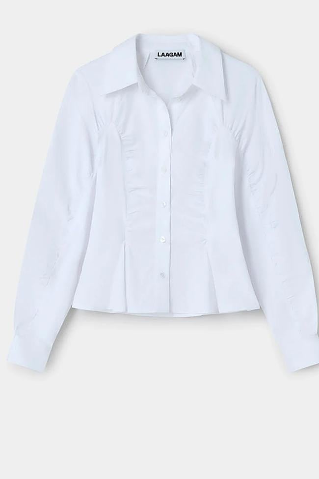 Camisa con detalle de fruncido d Laagam.