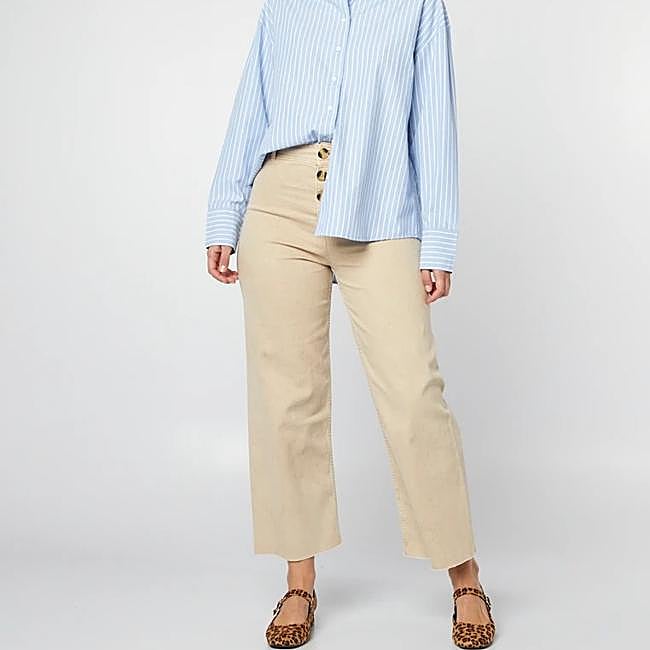 Vaquero con doble botonadura de Kiabi, 18 euros.