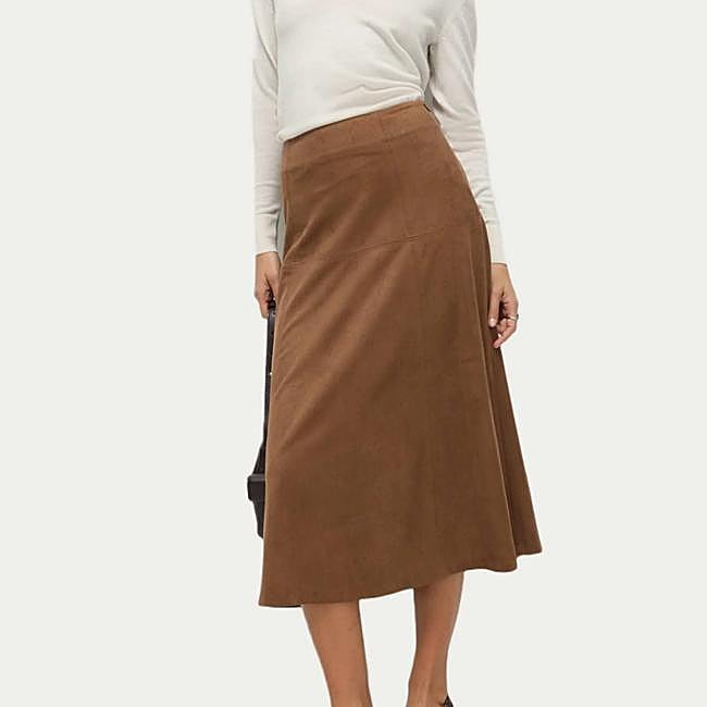 Falda midi de Marks & Spencer, a la venta en Zalando, 49 euros.