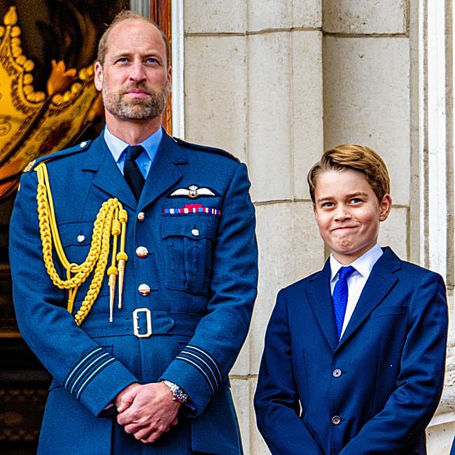 El príncipe Guillermo de Inglaterra, junto a su hijo George, en una imagen reciente.