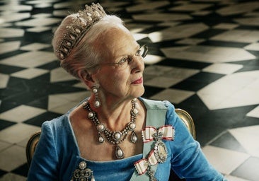 La espectacular tiara Naasut de Margarita de Dinamarca que aún no ha dejado a Mary: oro, rubíes y monedas de Groenlandia