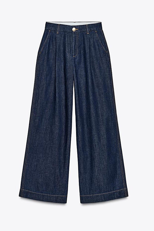 Vaqueros con pinzas de Zara (35,99 euros)