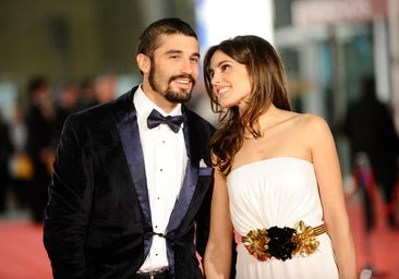 Álex García y Verónica Echegui en la gala de los Goya de 2012.