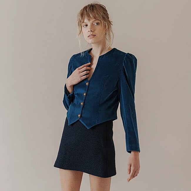 Chaqueta de terciopelo de Himba, 119,95 euros.