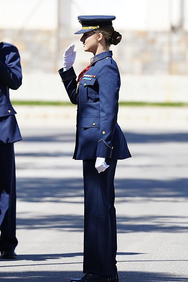 La princesa Leonor a su llegada a la Academia General del Aire de San Javier.