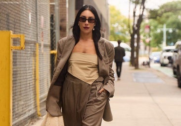 Las bermudas plisadas se convierten en tendencia este otoño.