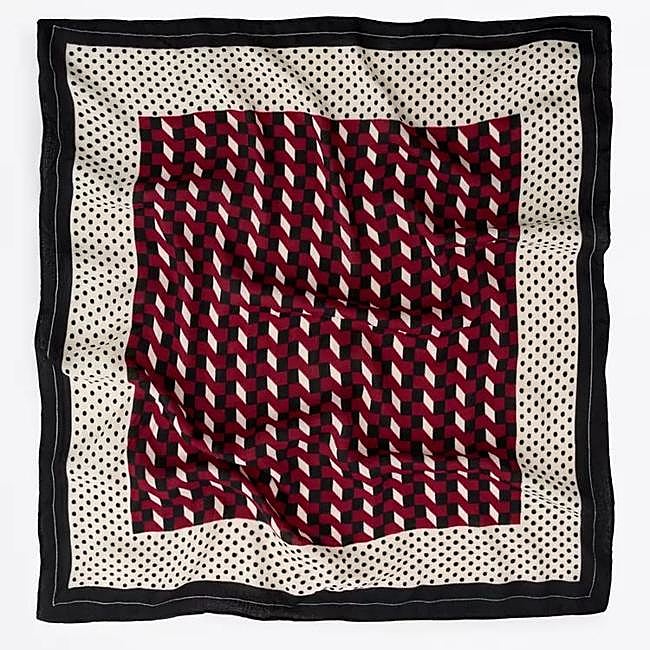 Pañuelo estampado (6,99€)