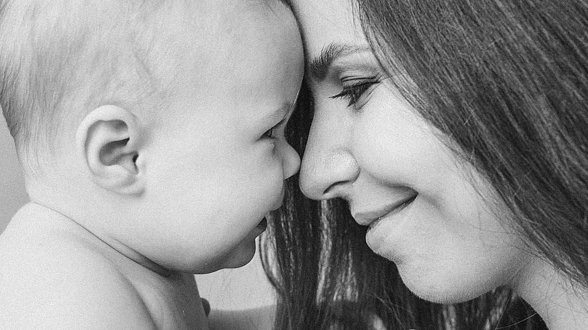 He probado Milkeo Plus de Béaba y esto es lo que opino del prepara biberones ultra rápido que hubiera querido tener cuando nació mi hija