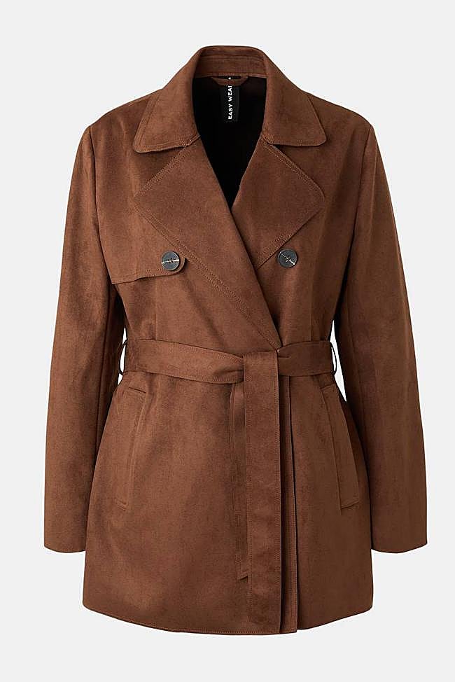 Gabardina de mujer corta efecto ante (59,99€ en El Corte Inglés)