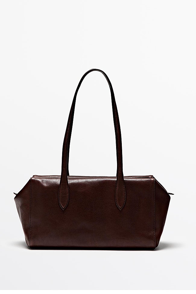 Bolso burdeos de Massimo Dutti (149 euros)