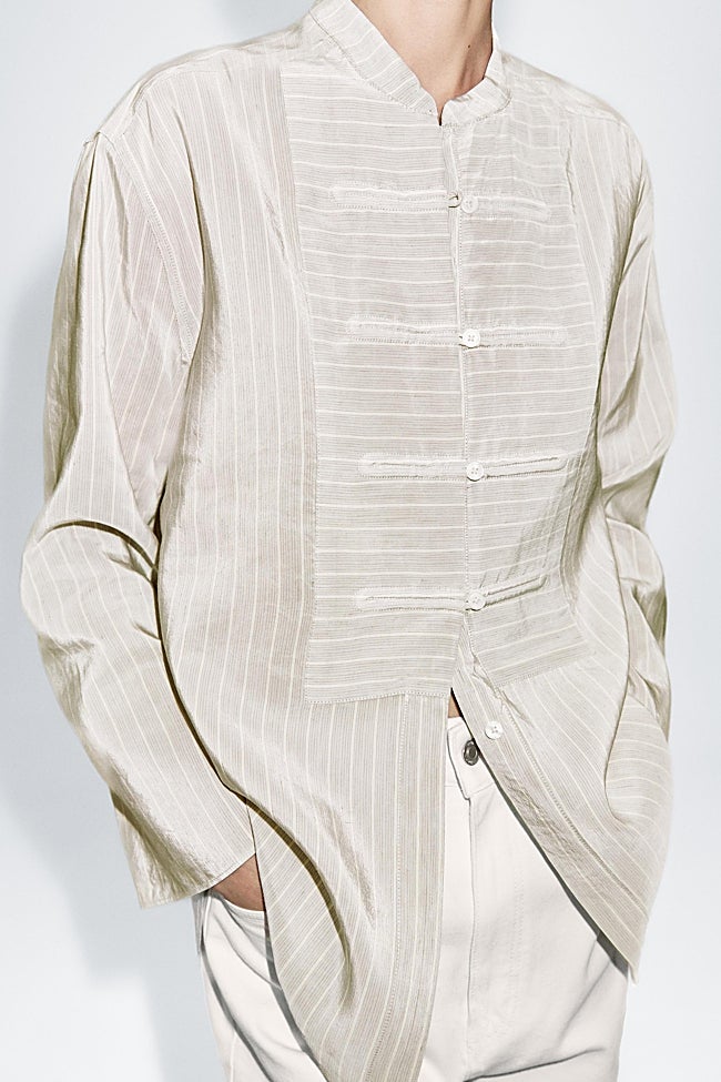 Camisa de rayas de Massimo Dutti (79,99 euros)