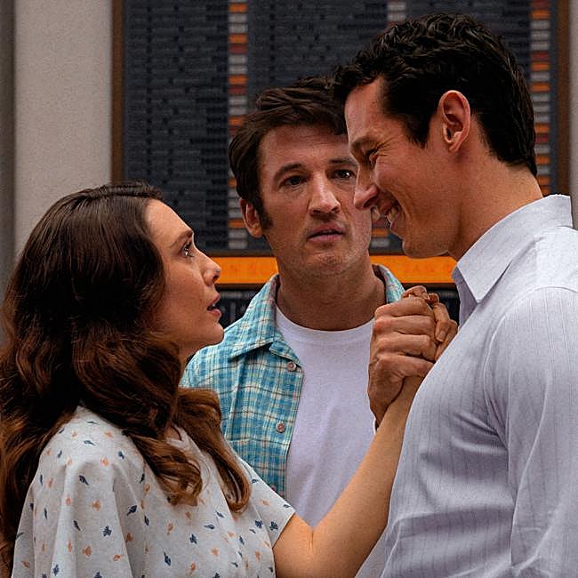 Elizabeth Olsen, Milles Teller y CallumTturner en una imagen de la película Eternity.