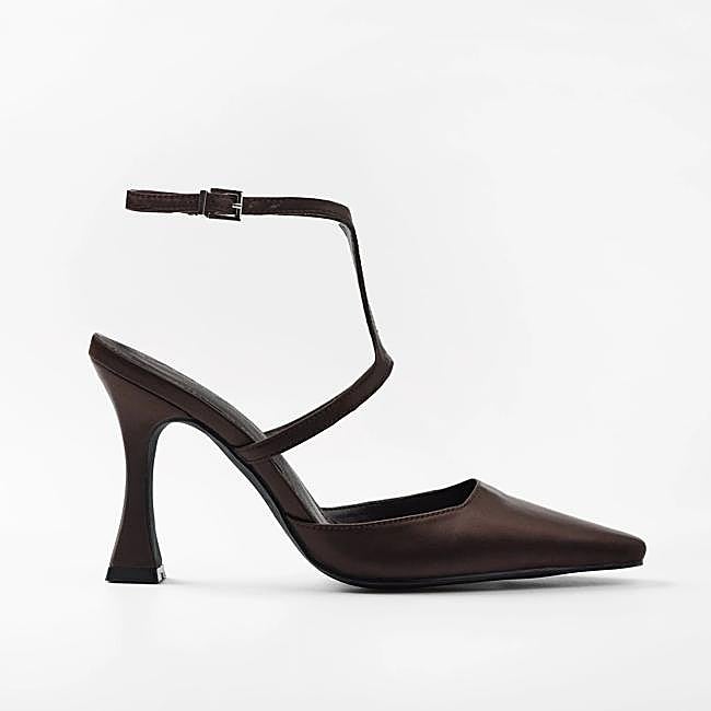 Danielle chocolate satin (69,99€)