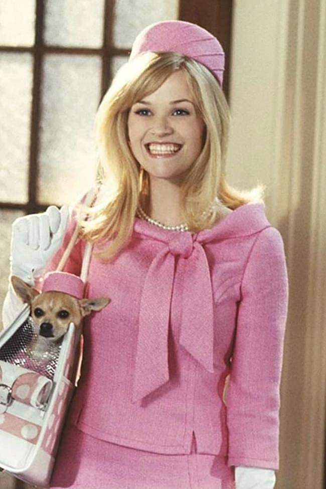 Reese Witherspoon como Elle Woods, la protagonista de 'Una rubia muy legal'.