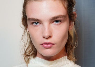 El perfume de los años 80 que sigue arrasando en Amazon: un aroma unisex que es ideal para el otoño