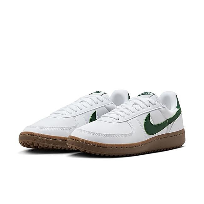 Zapatillas Field General de Nike, 79,95 euros.