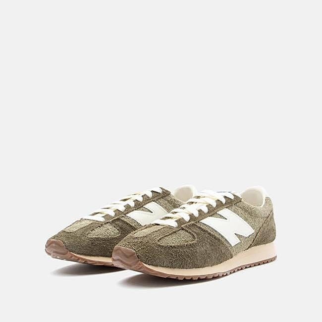 Sneaker 471 de New Balance, 100 euros.