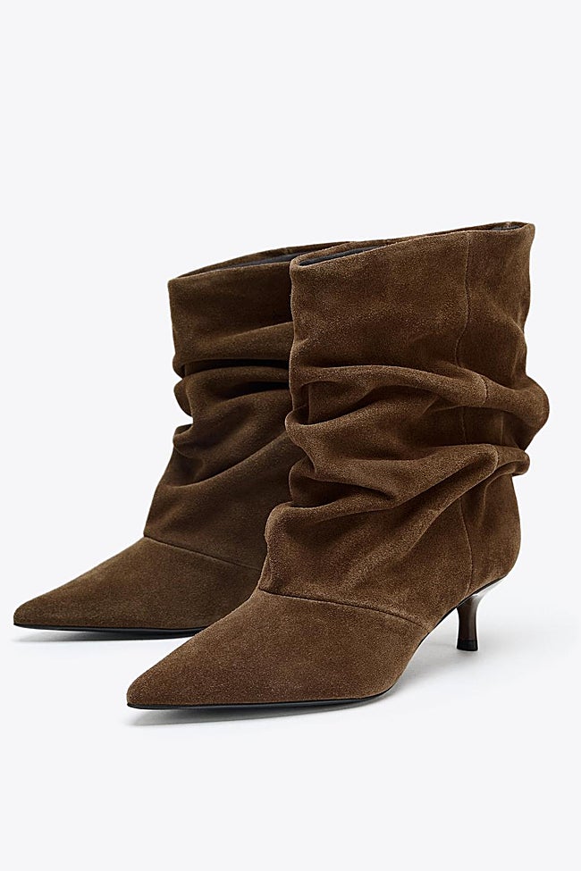 Botines de serraje de Zara (69,99 euros)
