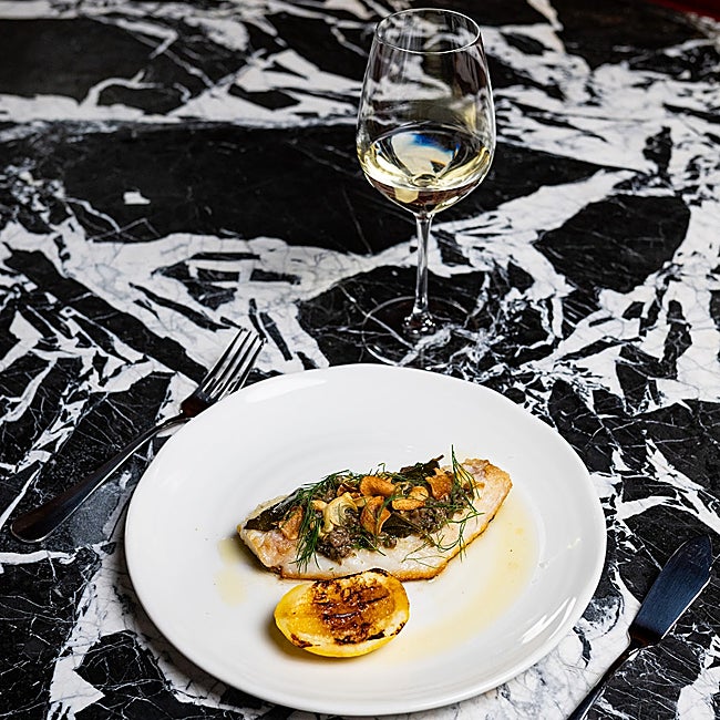 La elegancia en el local y en el plato es la seña de identidad de este restaurante.