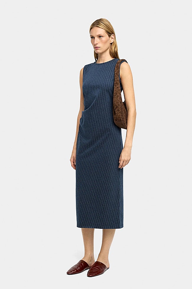 Vestido con raya diplomática de Parfois (29,99 euros)