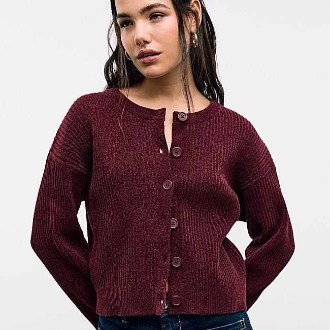 Chaqueta de punto de Stradivarius (25,99 euros)