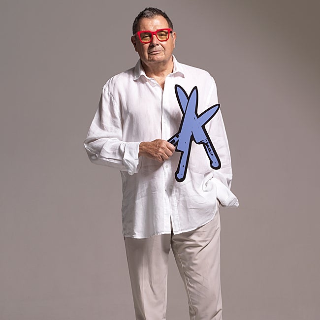 Rodrigo Vijande es parte importante del documental Warhol-Vijande: Más que pistolas, cuchillos y cruces.