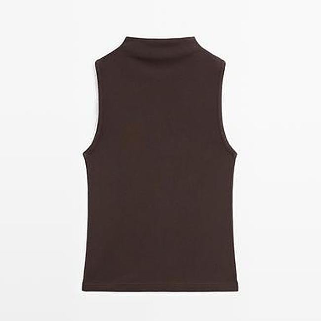 Top cuello chimenea 100% algodón (25,95€)