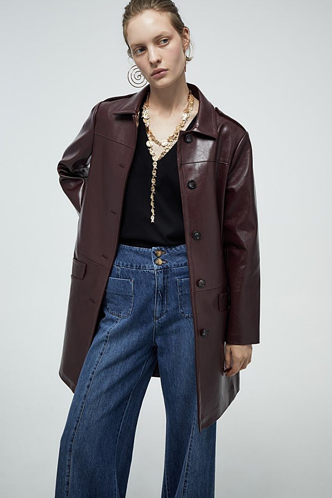 Chaqueta efecto piel de Sfera (69,99 euros)