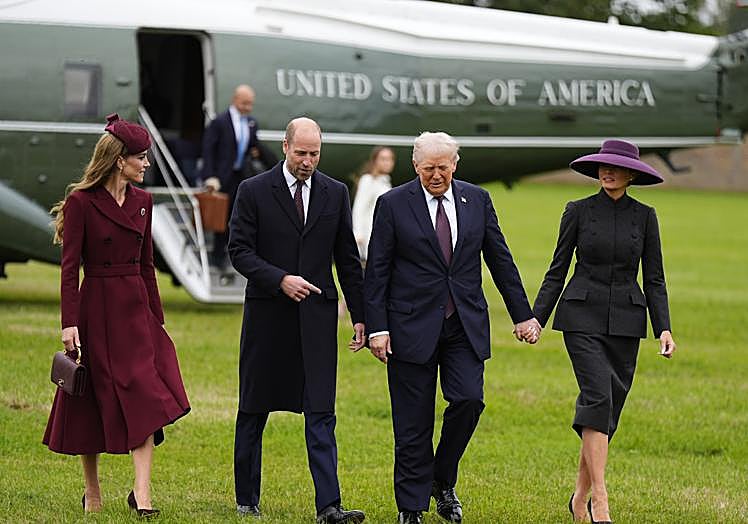 Los príncipes de Gales se reúnen con Donald Trump y su mujer.