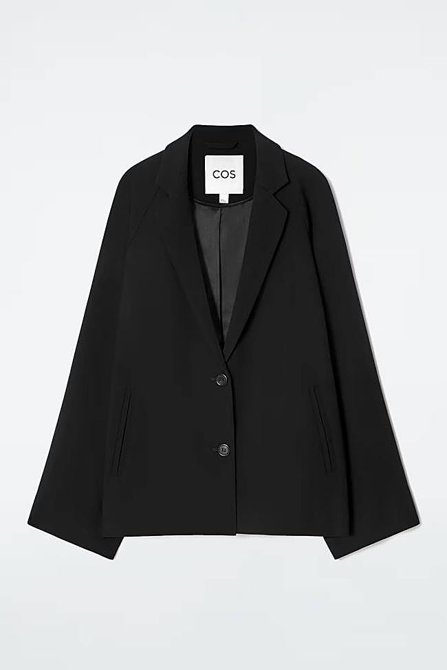 Blazer oversize fluido de botonadura sencilla (150€)