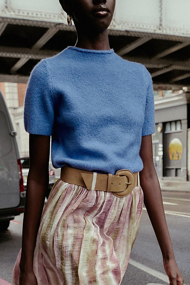 Jersey azul de Zara (22,99 euros)