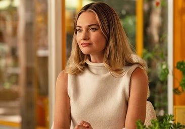 Lily James se pone en la piel de la fundadora de Bumble en este interesante biopic.