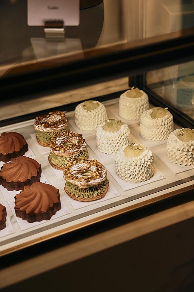 Algunas de las elaboraciones del pastelero Nicolas Rouzaud que se podrán degustar hasta el 15 de octubre en el Rosewood Villa Magna.