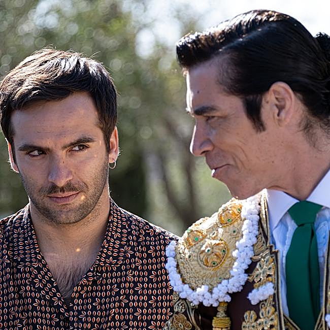 Ricardo Gómez y Óscar Jaenada en una imagen de La suerte.