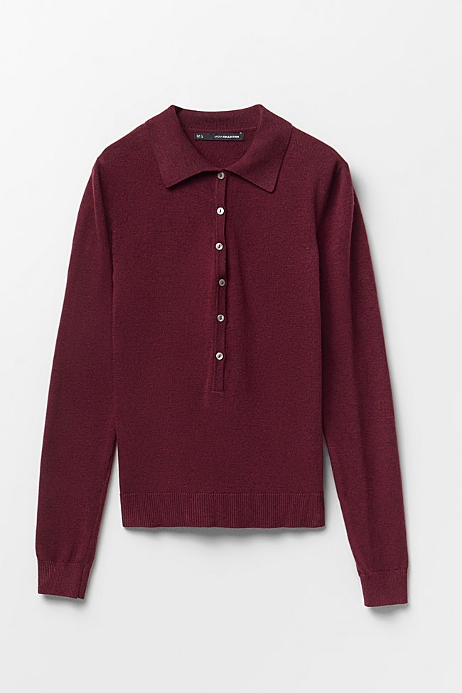 Jersey burdeos de Sfera (23,99 euros)