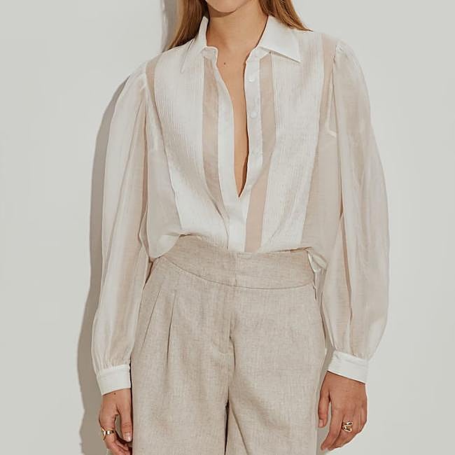 Camisa con transparencias de Lion of Porches, 55 euros.