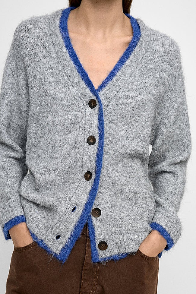 Chaqueta gris de Parfois (32,99 euros)