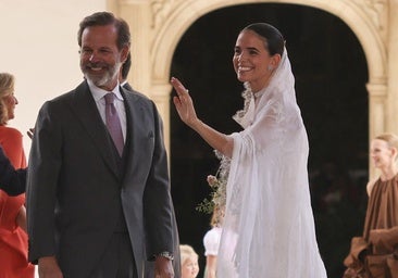 La boda de Lucía Entrecanales y Laszlo Bene: Sassa de Osma entre las invitadas y un vestido de novia muy especial