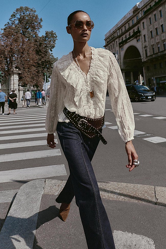 Camisa blanca de Zara (29,99 euros)