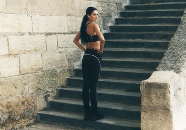 Mujer haciendo ejercicio en la calle.