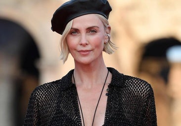 Manuel Zabaleta sobre los peinados que rejuvenecen a los 60: «Recomiendo un corte a media melena y con movimiento como un Bob o un long Bob»