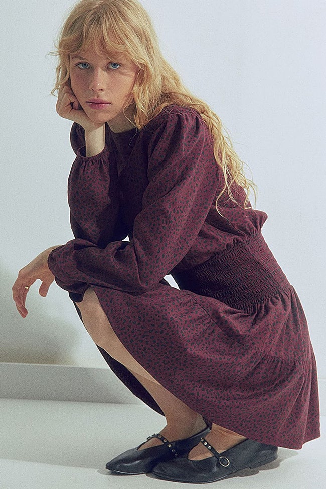 Vestido estampado de Sfera (29,99 euros)