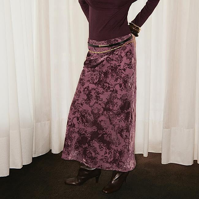 Falda jacquard de Mango, 49,99 euros.