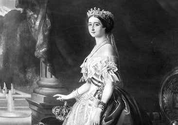 El espectacular broche lazo de Eugenia de Montijo: 2.438 diamantes blancos y diez millones de euros