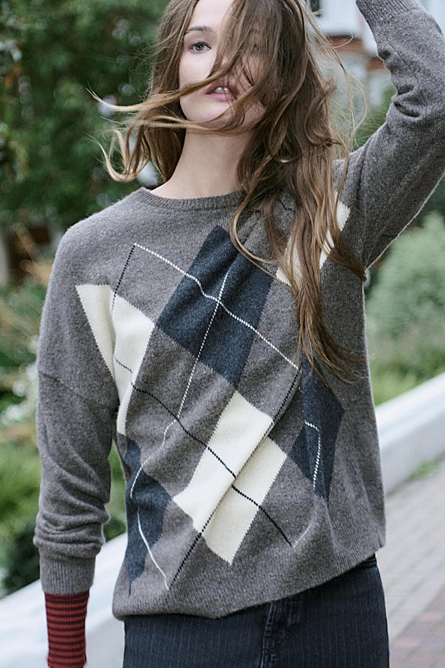 Jersey gris de Massimo Dutti (69,99 euros)