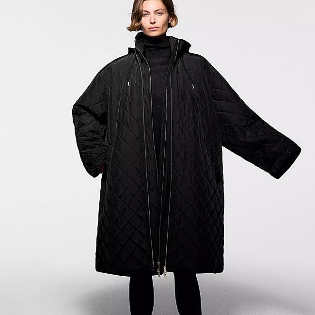 Parka larga, 149 euros.