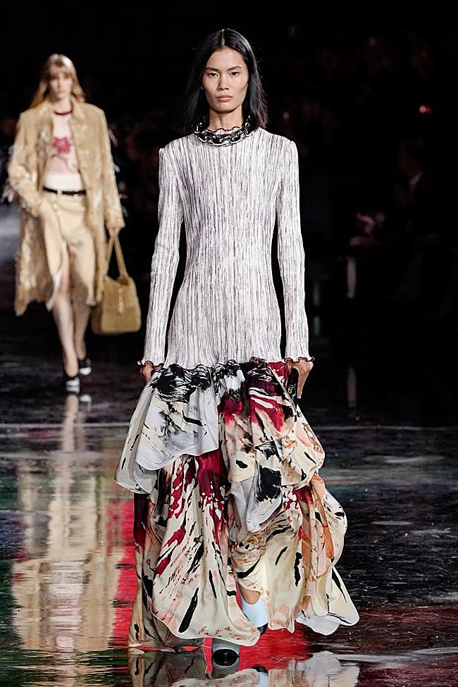 Look de Chanel durante la Semana de la Moda de París.