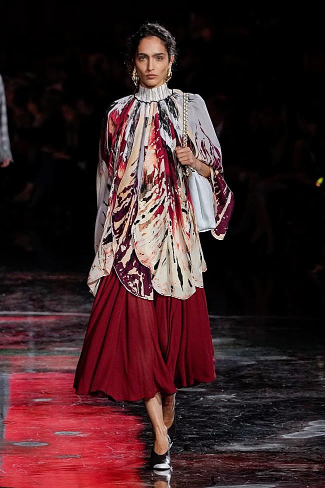 Look de Chanel durante la Semana de la Moda de París.